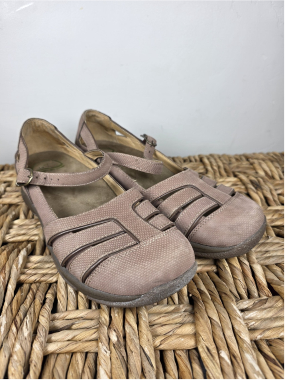 Dansko Womens 40 9.5-10 Taupe Leather Fisherman Mary Jane Comfort Shoes